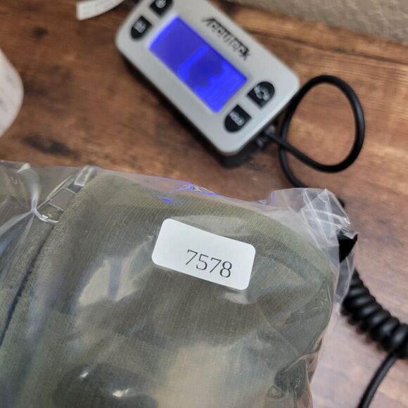 Burnside Hoodie Mens Medium Camo Pullover Pick Ups Skate Skateboard Outdoor - Picture 6 of 6